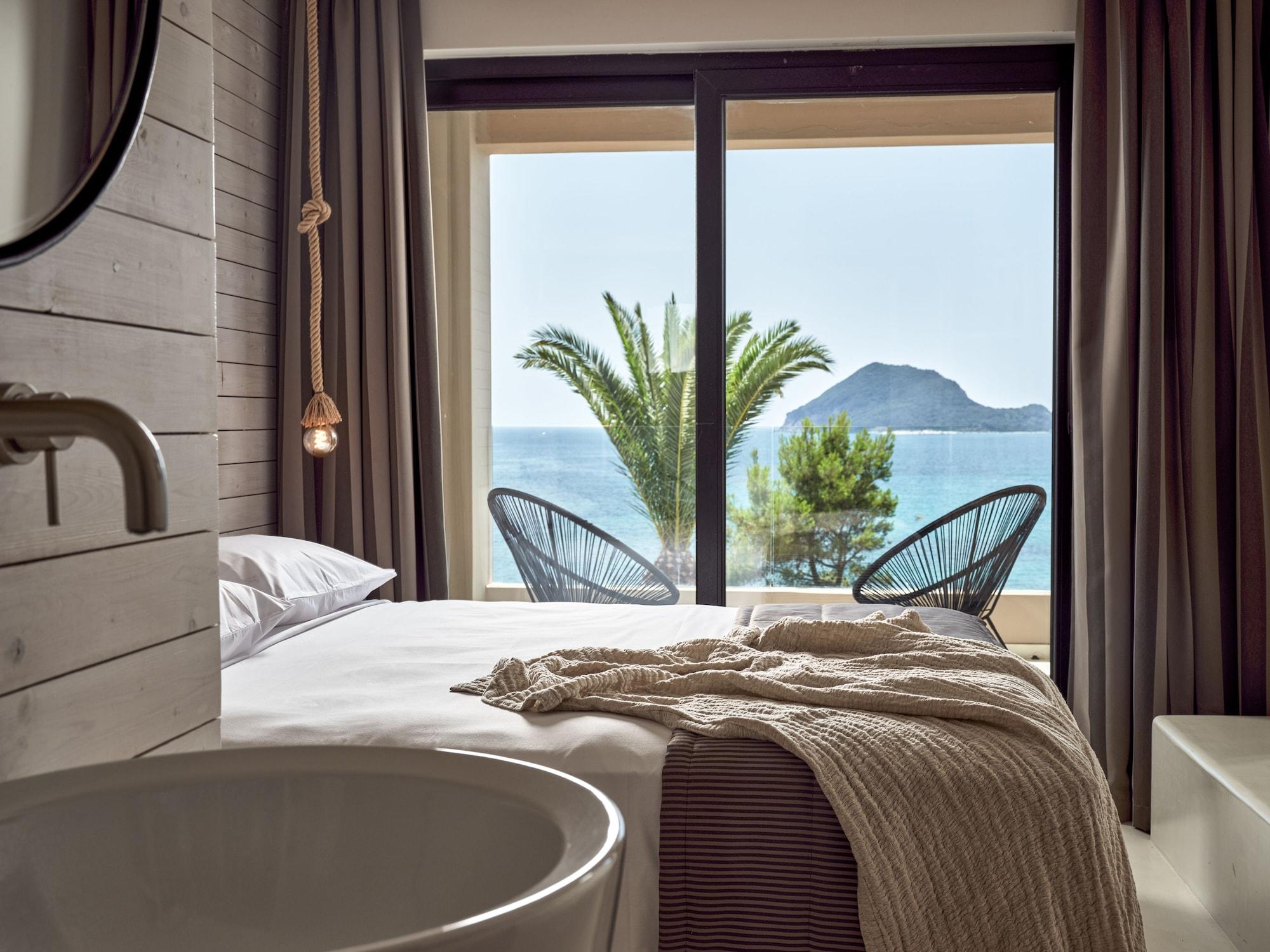 Hotel Gloria Maris And 4*